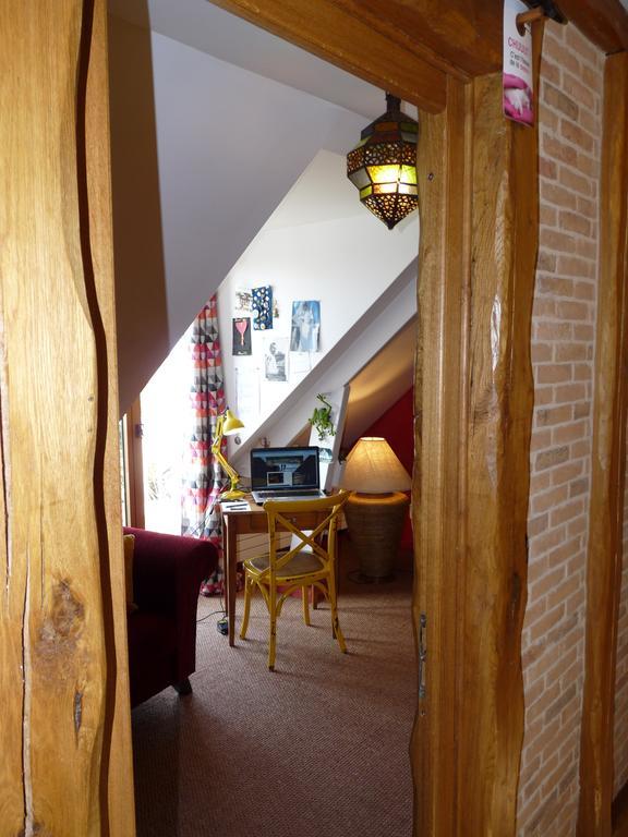 Chambres D'Hotes La Breachere Yvre-l'Eveque Экстерьер фото